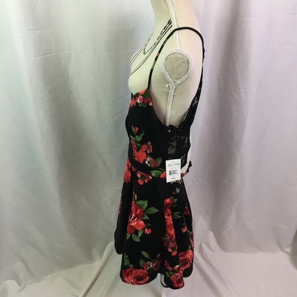 B. Smart Sleeveless Floral Fit & Flare Dress 11 - Picture 8 of 16